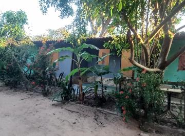 Casa de 2 quartos, Parnamirim · Casas 2 quartos 48m² ou 36m2 - 2 quartos para aluguel em Pium - Centro