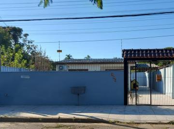 Casa · 85m² · 3 Quartos · 5 Vagas · Casa de 3 quartos, suíte, 5 vagas no bairro Serraria.