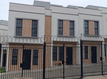 Casa · 60m² · 2 Quartos · 1 Vaga · Casa de Condomínio para venda em Jardim Europa de 60.00m² com 2 Quartos e 1 Garagem