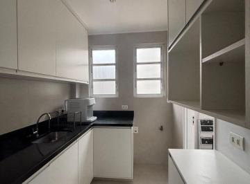 Apartamento de 2 quartos, São Paulo · Apartamento de 70 m² com 2 quartos para aluguel na Rua Oscar Freire, ao lado do metrô Clínicas