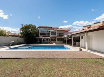 Casa · 900m² · 7 Quartos · 10 Vagas · Quanto espaço a sua rotina merece?