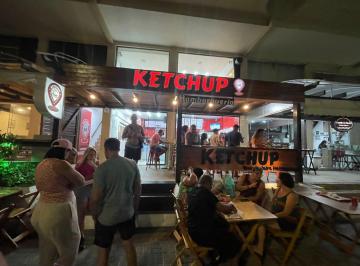 Comercial , Arraial do Cabo · Ketchup hamburgueria