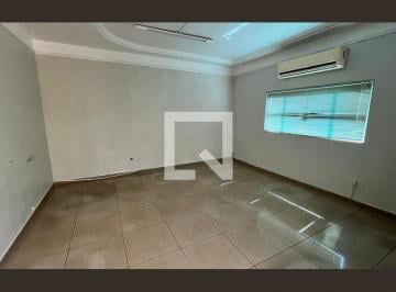Casa · 215m² · 4 Quartos · 6 Vagas · Casa para Aluguel - Alto Umuarama, 4 Quartos, 215 m2 - Uberlândia