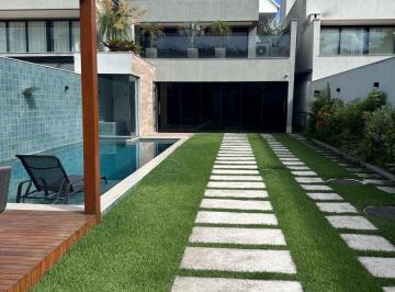 Casa de 6 quartos, Rio de Janeiro · Casa de Alto Padrão para Locação Rio Mar- Barra da Tijuca