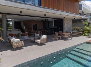 Apartamento · 450m² · 6 Quartos · Sobrado beira Lago, mobiliado e decorado com 06 suítes