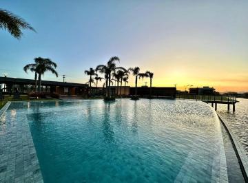 Apartamento · 300m² · Lote Beira Lago no Sunset