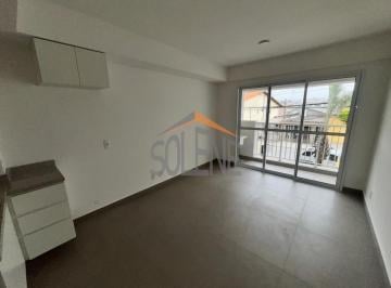 Foto 01 · Studio para locação, Bela Vista, Osasco, banheiro com box de vidro e gabinete, varanda, excelente lo