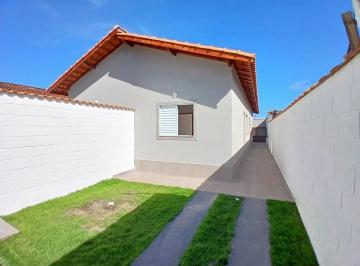297bc710-a2fc-491d-8690-342be71e85d7.jpg · Casa com 2 dormitórios próximo à praia no bairro São Fernando