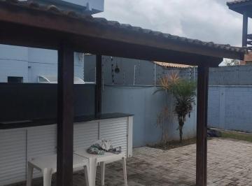 09d458df-814a-4ed3-b2b2-2562977f4bac.jpg · Casa com 3 dormitórios próximo à praia no bairro Bopiranga