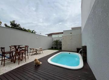Casa de 3 quartos, São Paulo · Casa de 235 m² com 3 quartos à venda em Itaquera