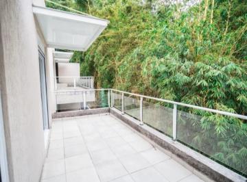 Casa de 3 quartos, Cotia · Casa triplex para venda em Granja Viana com 3 quartos, sendo 1 suíte, 213m²