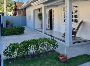 Foto 01 · CASA COM TERRENO DE 300 METROS + ESPAÇO GOURMET E QUINTAL EM CAMBORIÚ SC
