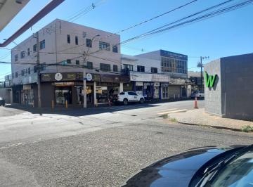6ca5870d5beb4c7185d9a49d2d0570c0.jpg · Comercial para Venda em Uberlândia/MG - 3 Dorm. 315 m2 Área Útil