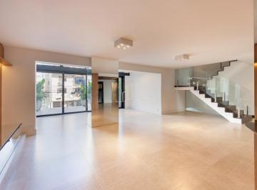 Casa · 286m² · 3 Quartos · 2 Vagas · Casa nova com 3 suítes e pátio no Bela Vista