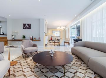 Casa · 415m² · 4 Quartos · 2 Vagas · Viver em Alphaville uma Experiência Única