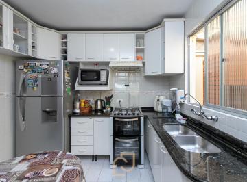 Casa · 120m² · 3 Quartos · 2 Vagas · Sobrado em Condomínio Fechado