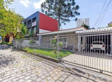 Casa · 177m² · 3 Quartos · 2 Vagas · Excelente propriedade para moradia ou para seu negócio