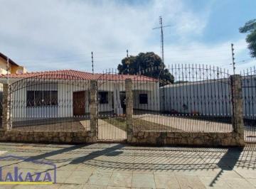 Casa · 177m² · 3 Quartos · 4 Vagas · LOCAÇÃO | Casa, com 3 dormitórios em Vila Morangueira, Maringá