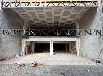 Comercial · 376m² · LOCAÇÃO | Galpão/Barracão,  em Jardim Alvorada, Maringá