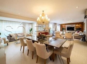 Apartamento · 210m² · 3 Quartos · 3 Vagas · Apartamento de 210m² com 3 suítes no Residencial Momento, na Vila Olímpia, alto padrão