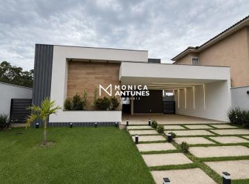 Casa · 492m² · 4 Quartos · 2 Vagas · Casa no Solaris com 4 Quartos, 2 Suítes, Piscina e Espaço Gourmet | Maricá
