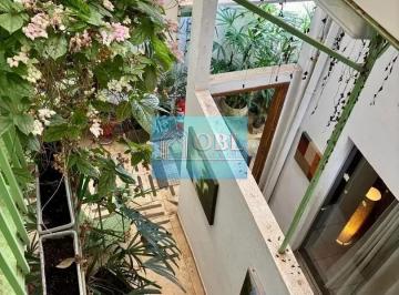 Casa de 4 quartos, São Paulo · Casa para venda e aluguel em Vila Mariana de 247.00m² com 4 Quartos e 2 Garagens
