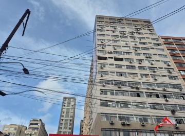 Comercial · 104m² · 3 Quartos · Sala comercial na região central