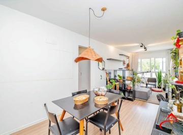 Apartamento · 70m² · 2 Quartos · 1 Vaga · Apartamento de 2 dormitorios à venda em Bom Jesus, Porto Alegre.