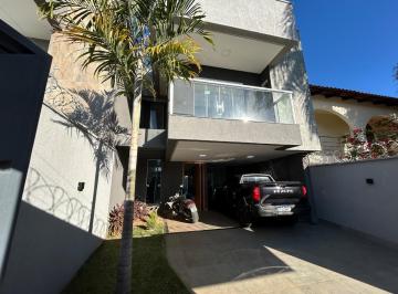 Imagem 1 · Sobrado Espetacular no Jardim América — 3 Suítes | 175m²