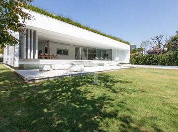 Casa · 987m² · 4 Quartos · 8 Vagas · Casa Alto Padrão mobiliada com 4 suítes - Residencial 1