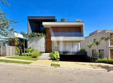 Casa · 533m² · 4 Quartos · 4 Vagas · Casa Alto Padrão no Gênesis ll - Mobiliada e Decorada