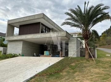 Casa · 511m² · 4 Quartos · 4 Vagas · Linda Casa Recém construída, Alto padrão com 4 suítes e uma localização espetacular (EM FASE DE FINA