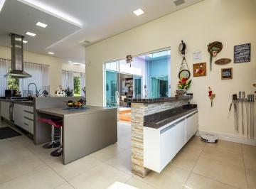 Casa · 310m² · 4 Quartos · 8 Vagas · Casa exclusiva com 310 m² privativos, piscina cobe