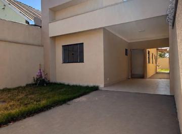 Casa de 3 quartos, Aparecida de Goiânia · Oportunidade | 3Q SENDO 1 suíte | Pé-direito elevado | 180 m²
