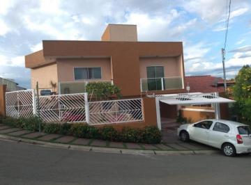 Casa de 2 quartos, Bragança Paulista · Casa próximo a natureza, bairro tranquilo e seguro, há 10 minutos do centro