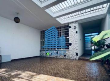 Foto 01 · Casa para locação na Vila Madalena, São Paulo-SP: 3 quartos, 1 suíte, 2 salas, 1 banheiro, 2 vagas d