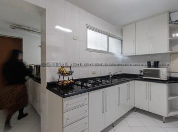 img1 · Apartamento térreo com três quartos e uma suíte no Água Verde