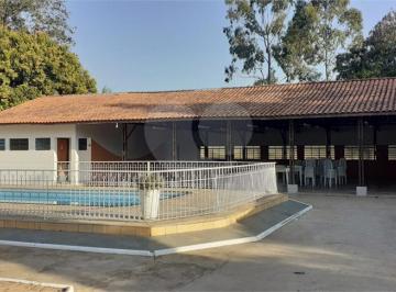 Imagem Principal · Excelente chácara à venda em Artemis, com piscina, campo de futebol, barracão para festas