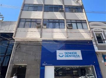 Imagem Principal · Sala comercial à venda no Edifício Presidente Kennedy, no bairro Centro, em Piracicaba/SP.
