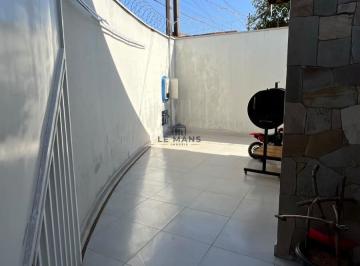 Casa · 105m² · 3 Quartos · 1 Vaga · Casa com quintal para alugar no bairro Pompeia em Piracicaba - SP