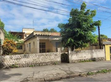 Casa · 244m² · 3 Quartos · Casa Encantadora em Campo Grande, RJ!