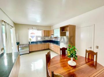 Casa · 275m² · 3 Quartos · 6 Vagas · Casa à venda em Tarumã - Manaus .