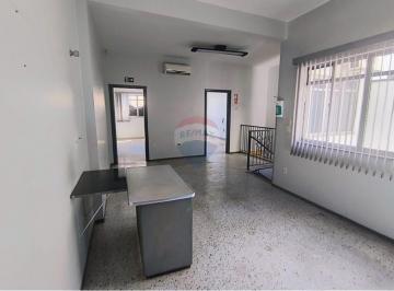 Comercial · 161m² · 2 Quartos · RE/MAX Aluga Casa Comercial Centro Campinas SP R$4.990,00