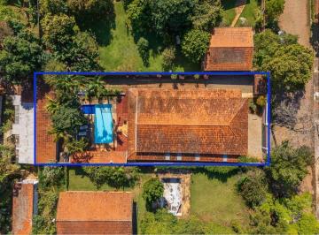 Rural · 491m² · 4 Quartos · 10 Vagas · RE/MAX VENDE | Casa térrea, avarandada, com 491 m² em terreno de 1.000 m² R$ 1.140.000,00 – Chácara