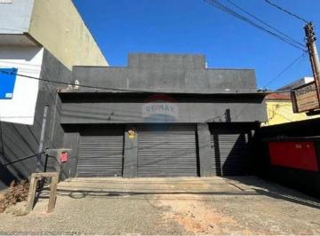 Comercial · 330m² · RE/MAX Aluga Ponto Comercial para Locação no Bairro Taquaral. Com 330 m², 4 vagas, 3 banheiros e coz