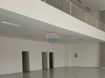 Comercial · 403m² · 4 Vagas · RE/MAX ALUGA Loja / Salão / Ponto Comercial com 403 m² de área útil, sendo 200 m² de vão livre no té
