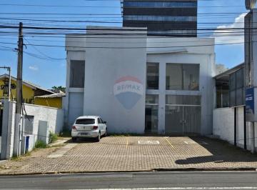 Comercial · 358m² · 4 Vagas · RE/MAX Aluga prédio comercial com 8 salas e salão com recepção na Av. Barão de Itapura, por R$ 25.00