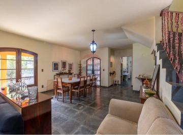 Casa · 376m² · 3 Quartos · 4 Vagas · RE/MAX Vende Casa com 3 dormitórios (sendo 1 suíte) com 376m2 e terreno 1.289m2, por $1.750.000,00 e