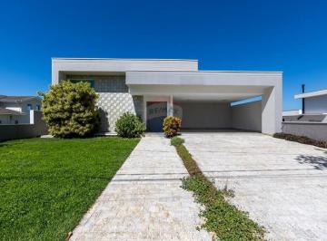 Casa · 264m² · 3 Quartos · 4 Vagas · Vende-se casa térrea, 3 suítes, piscina, escritório e área verde, condomínio Terras de Vinhedo.
