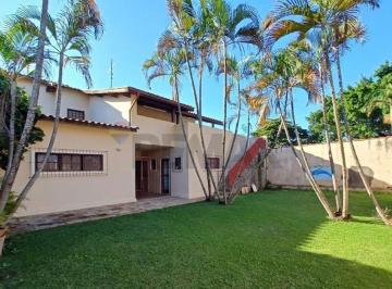 Casa · 341m² · 4 Quartos · 2 Vagas · RE/MAX VENDE CASA TÉRREA COM MEZANINO 3 DORMITÓRIOS 1 SUITE + ESCRITÓRIO E ÁREA GOURMET R$ 898.000,0